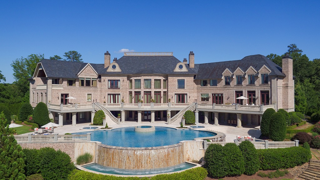 Tyler Perry's New Mansion: A Look into the Lavish Lifestyle of the Hollywood Mogul