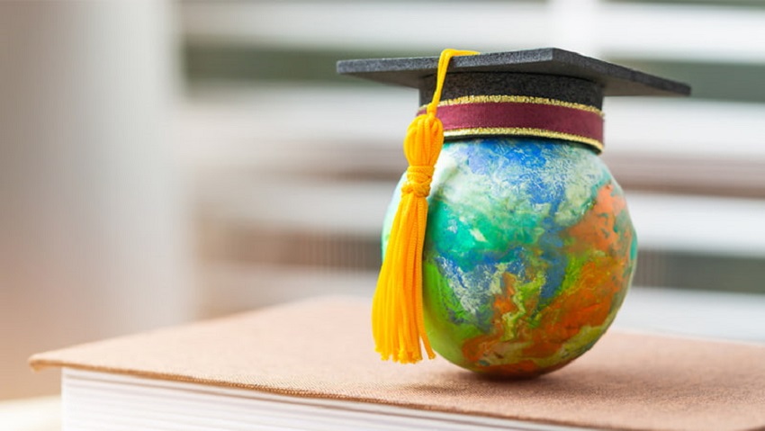 Which Are the Best Scholarships in the World