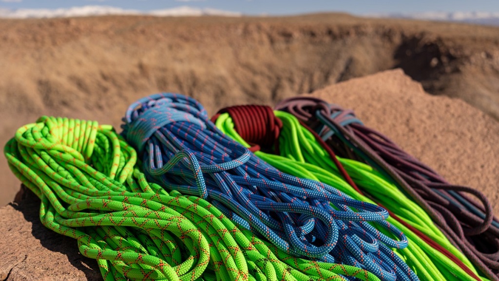Signs Your Climbing Rope Needs Retirement